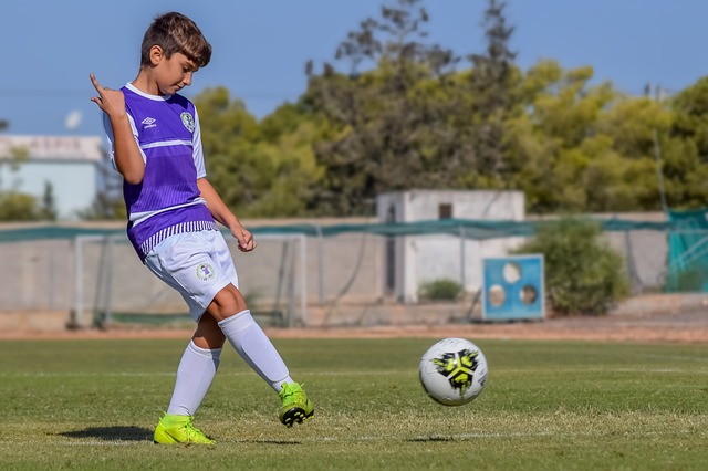 本世纪德甲戴帽次数前十：莱万领跑凯恩第三