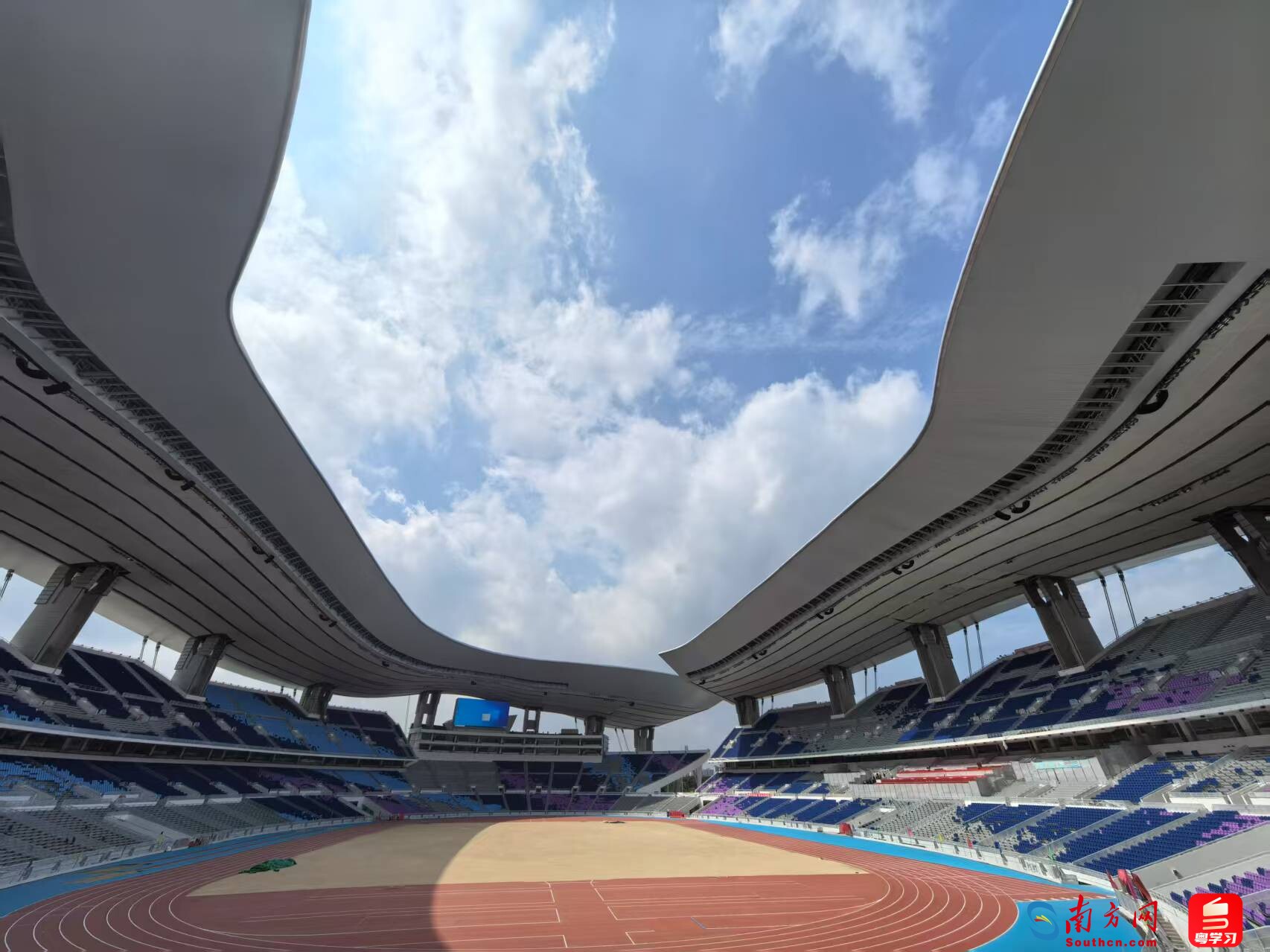 意甲半场：杜维卡斯建功，科莫暂1-0萨索洛